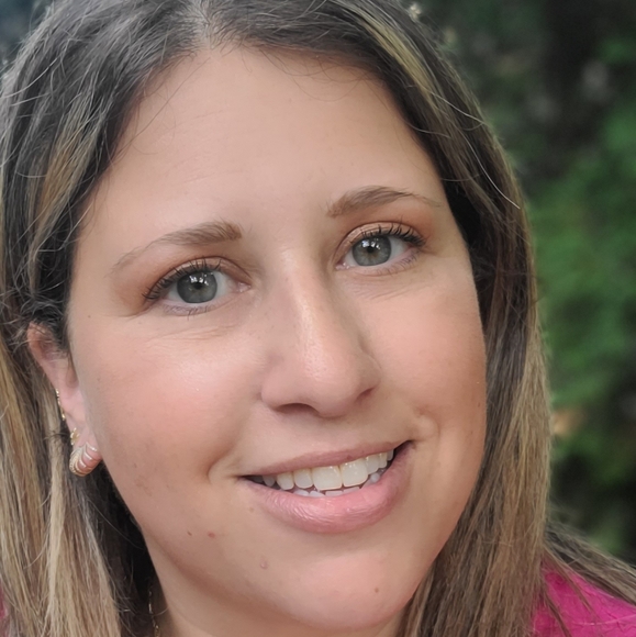 Meet your Posher, Sandra - Picture 1 of 1